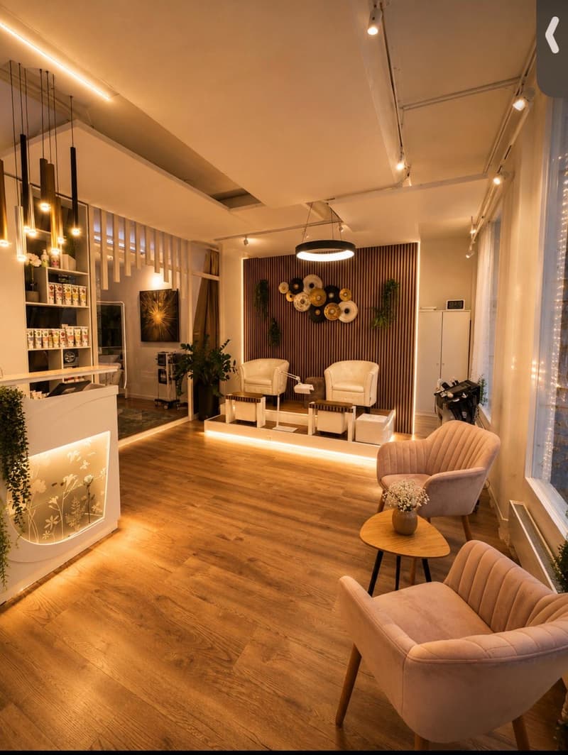 Arbeiten Sie dort, wo Schönheit zuhause ist. ✨Behandlungsräume & Arbeitsplätze in Luzern (3)