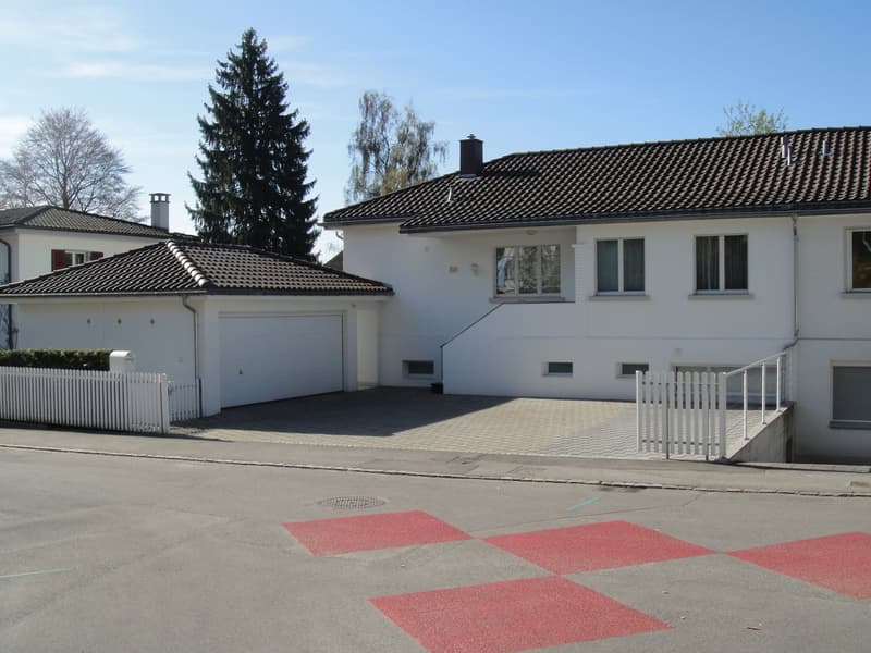 Exklusive 6.5‑Zimmer Villa mit Gartenblick in Muri bei Bern (2)