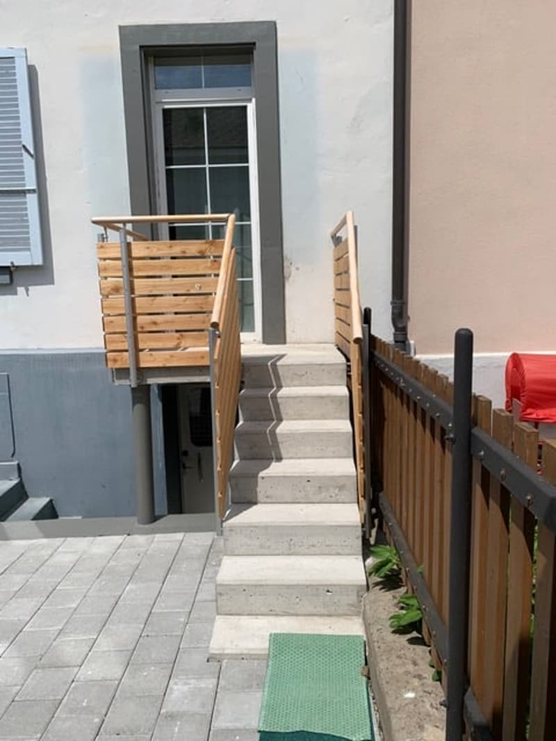 Ruhige 2.5 Zimmer im Zentrum von Biel mit Gartenplatz (9)