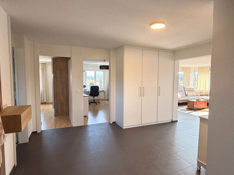 4.5-Zimmer-Wohnung im Eigentumsstandard - absolute Ruhe mit viel Grün in Hünenberg (14)