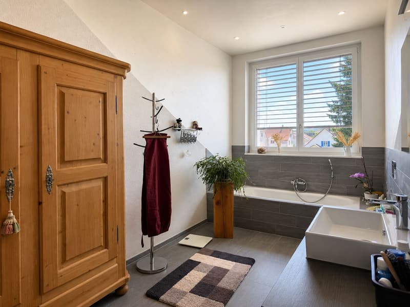 Moderne 4.5-Zimmer-Dachwohnung mit Loggia im Eigentumsstandard in Möhlin (10)