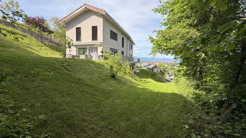 Villa mitoyenne moderne 5.5 pièces (2025), jardin privatif, vue superbe, garage accès direct (1)