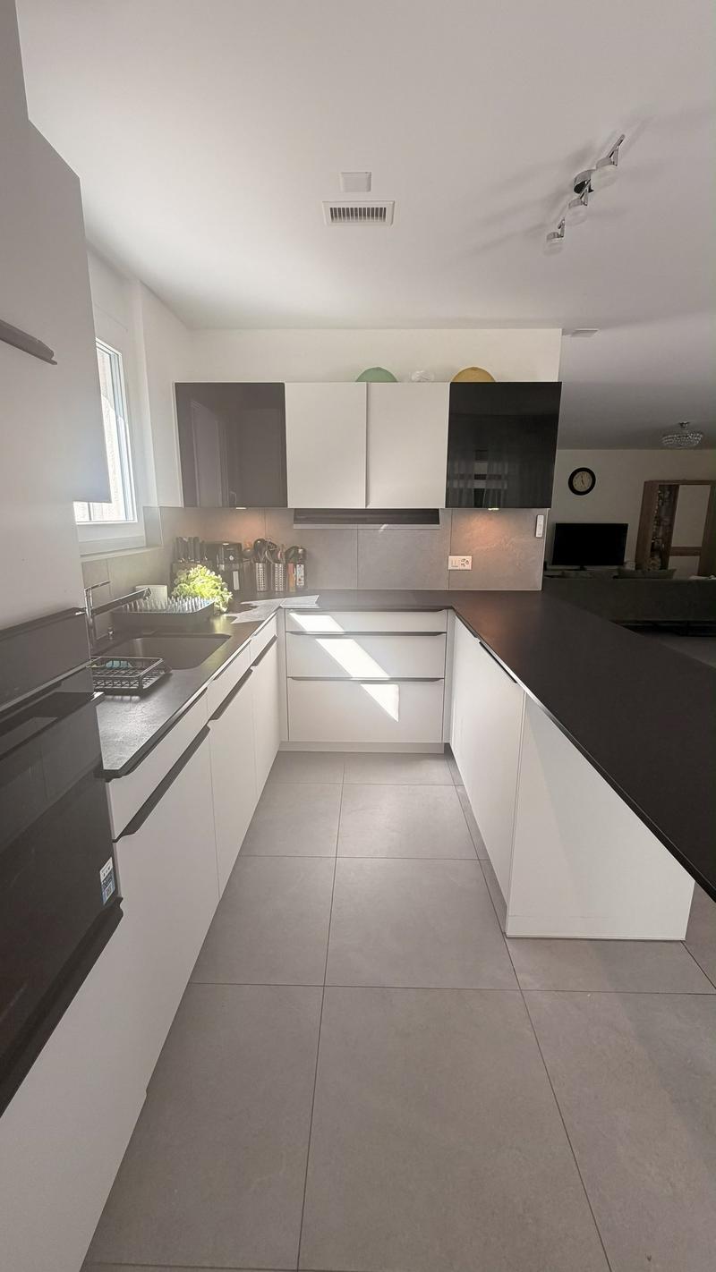 Villa mitoyenne moderne 5.5 pièces (2025), jardin privatif, vue superbe, garage accès direct (18)
