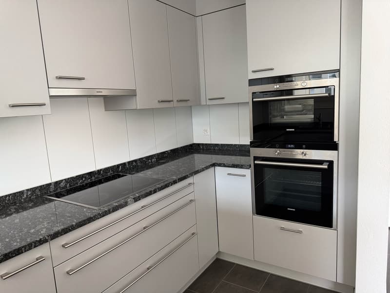 Lichtdurchflutete 3.5-Zimmer-Wohnung, 95 m², an zentraler Lage in Steffisburg (7)