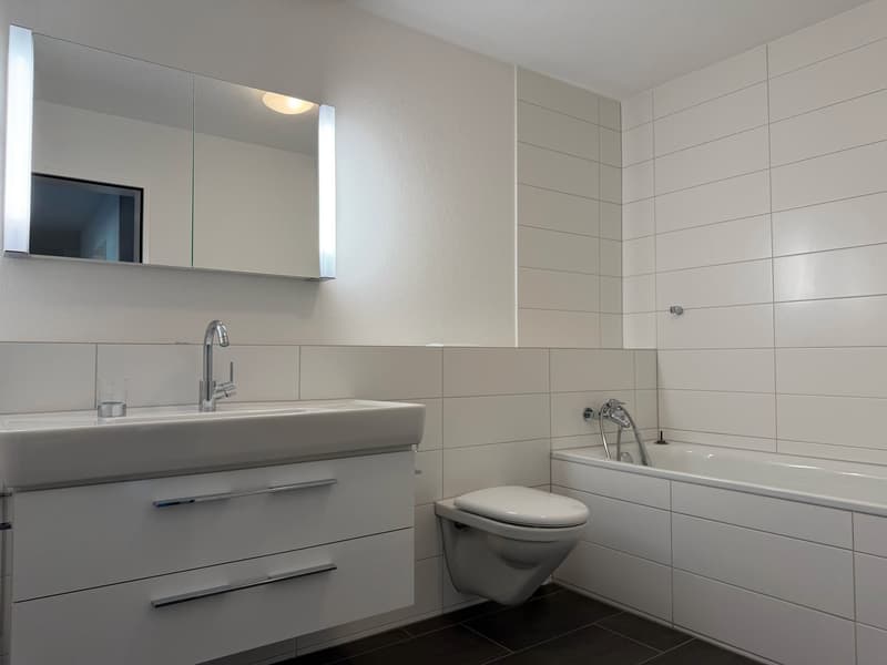 Lichtdurchflutete 3.5-Zimmer-Wohnung, 95 m², an zentraler Lage in Steffisburg (16)