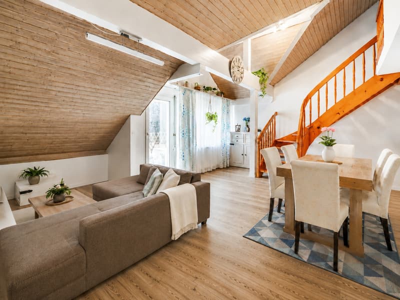 Lichtdurchflutete 4.5-Zimmer-Attika-Maisonette mit Tiefgaragenplatz, St. Gallen (5)