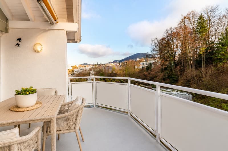 Lichtdurchflutete 4.5-Zimmer-Attika-Maisonette mit Tiefgaragenplatz, St. Gallen (3)