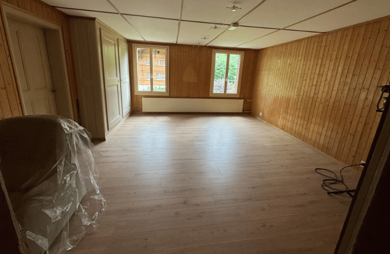 Charmante 5.5-Zimmer-Wohnung in historischem Gebäude unweit des BHF (5)
