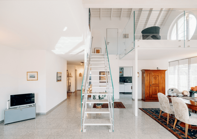 Grosszügige 5-Zimmer-Duplex-Wohnung (Galerie) mit Bergblick in Steffisburg (2)