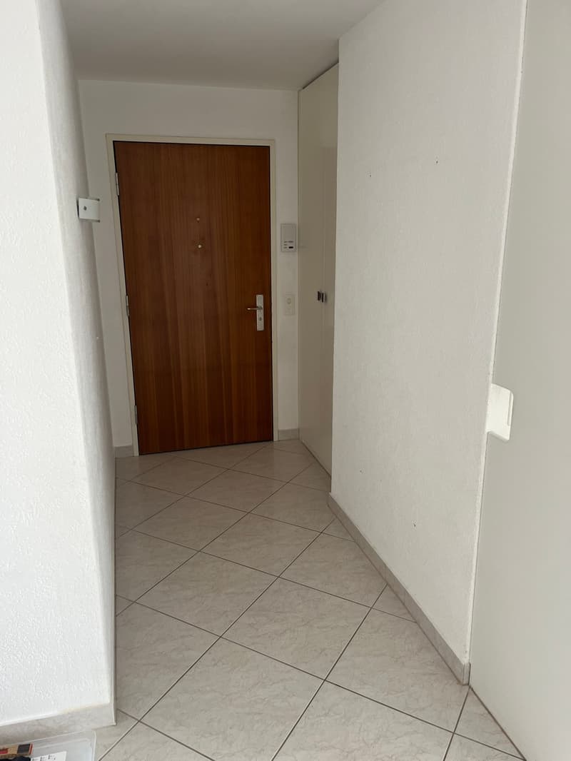 Geräumige 5.5-Zimmer-Wohnung an der Hauptstrasse in Biberist –sofort verfügbar!" (12)