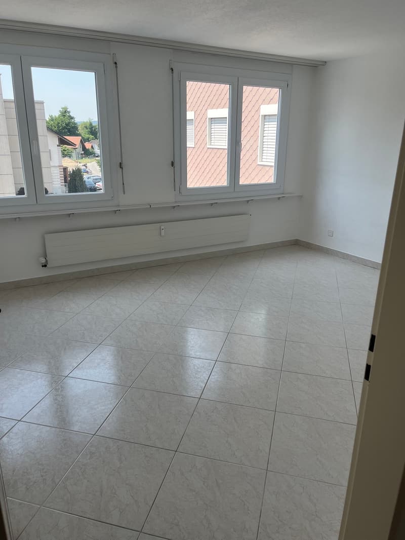 Geräumige 5.5-Zimmer-Wohnung an der Hauptstrasse in Biberist –sofort verfügbar!" (25)