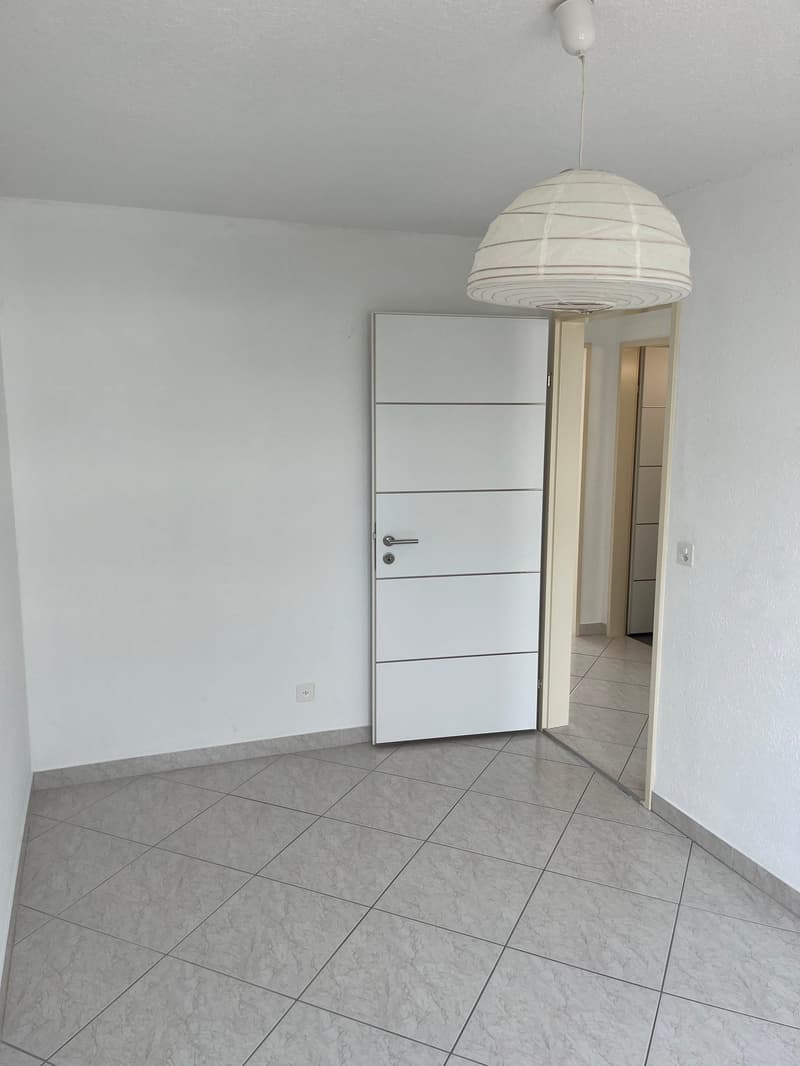 Geräumige 5.5-Zimmer-Wohnung an der Hauptstrasse in Biberist –sofort verfügbar!" (34)