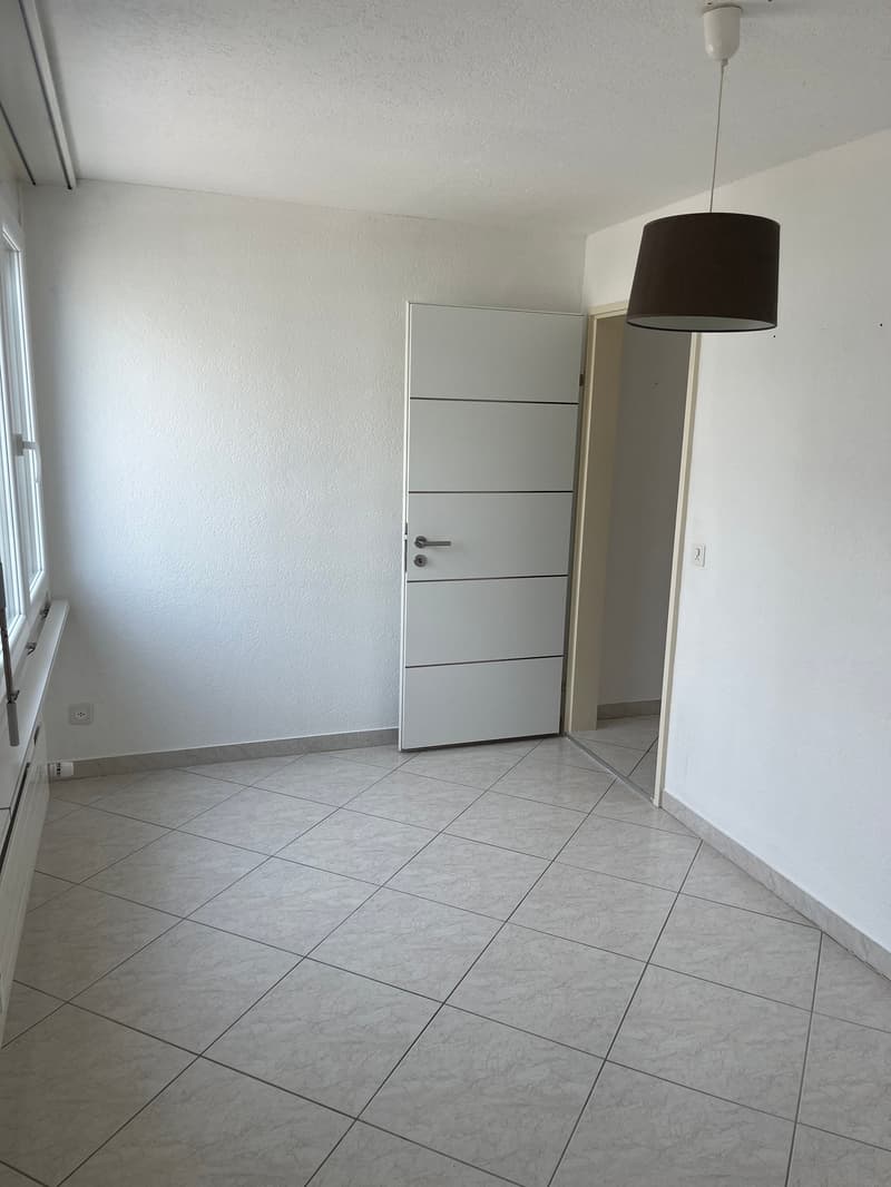Geräumige 5.5-Zimmer-Wohnung an der Hauptstrasse in Biberist –sofort verfügbar!" (35)