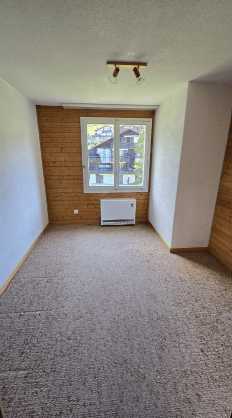 Grosszügige 3-Zimmer-Wohnung mit traumhafter See- und Bergsicht (4)