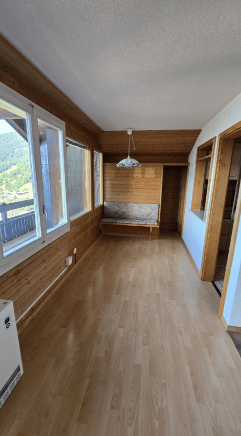 Grosszügige 3-Zimmer-Wohnung mit traumhafter See- und Bergsicht (13)