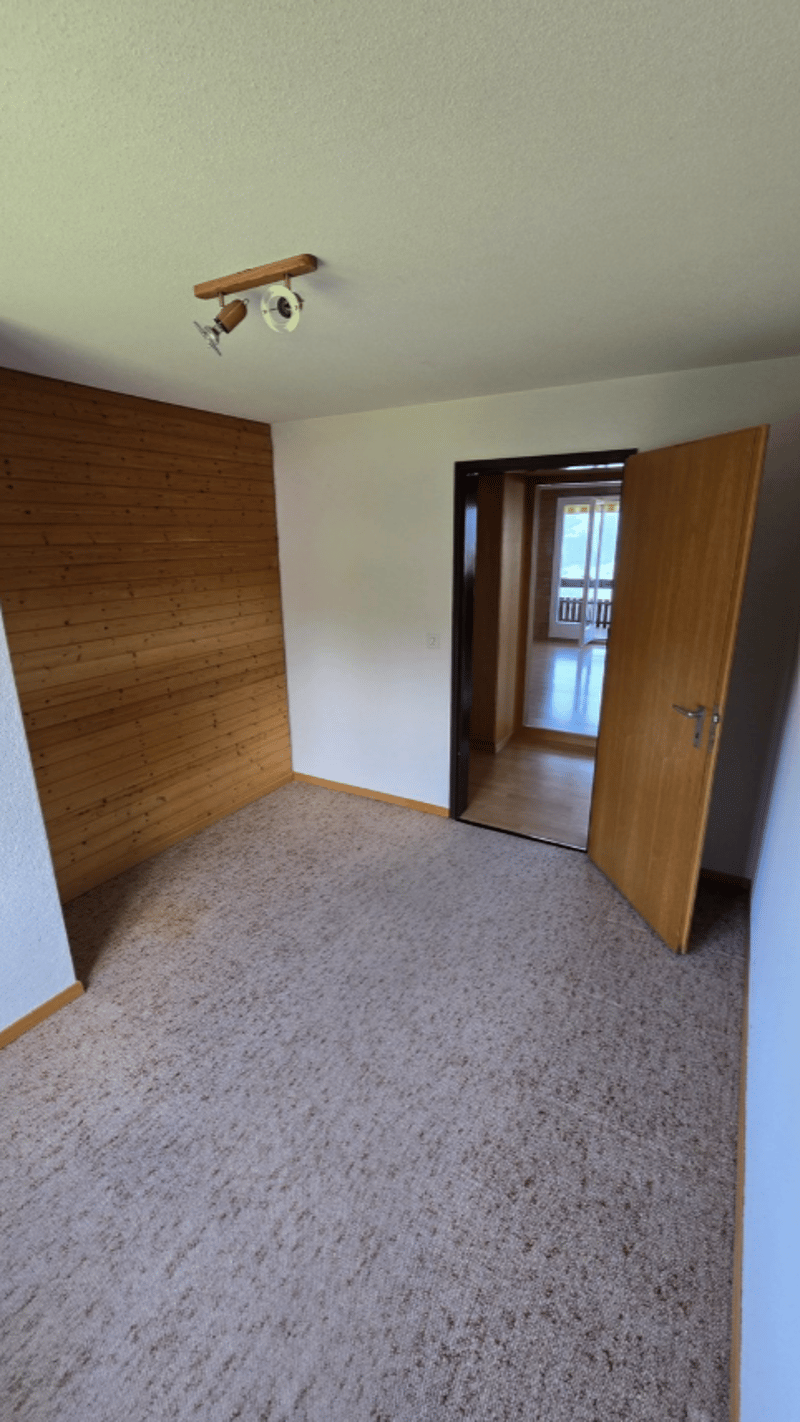 Grosszügige 3-Zimmer-Wohnung mit traumhafter See- und Bergsicht (5)