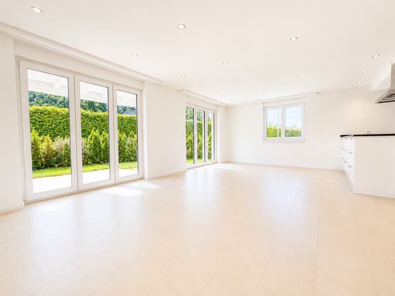 MODERNES FAMILIENHAUS IN EIKEN LICHT, RUHE & WOHNQUALITÄT (1)