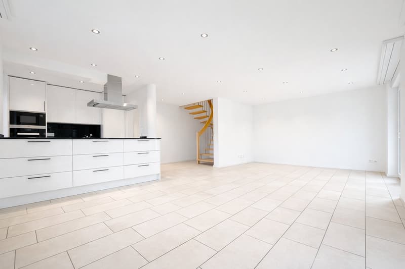 MODERNES FAMILIENHAUS IN EIKEN LICHT, RUHE & WOHNQUALITÄT (2)