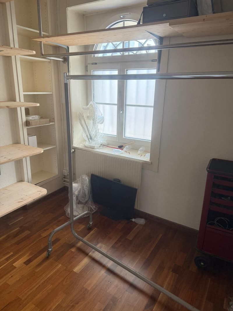 Vielseitige 3.5-Zimmer-Geschäftsräume an zentraler Lage in Uster (10)