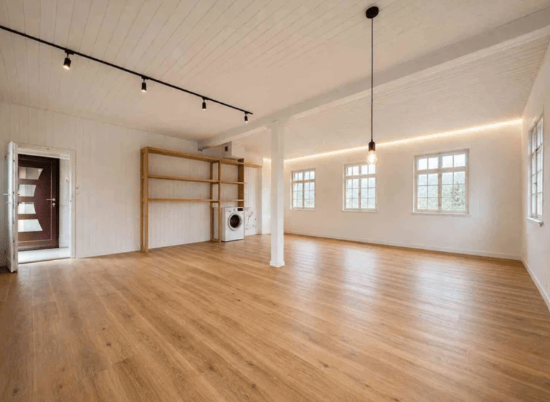 Grosses Einfamilienhaus im Grünen mit Atelier & Ausbaupotenzial! (11)