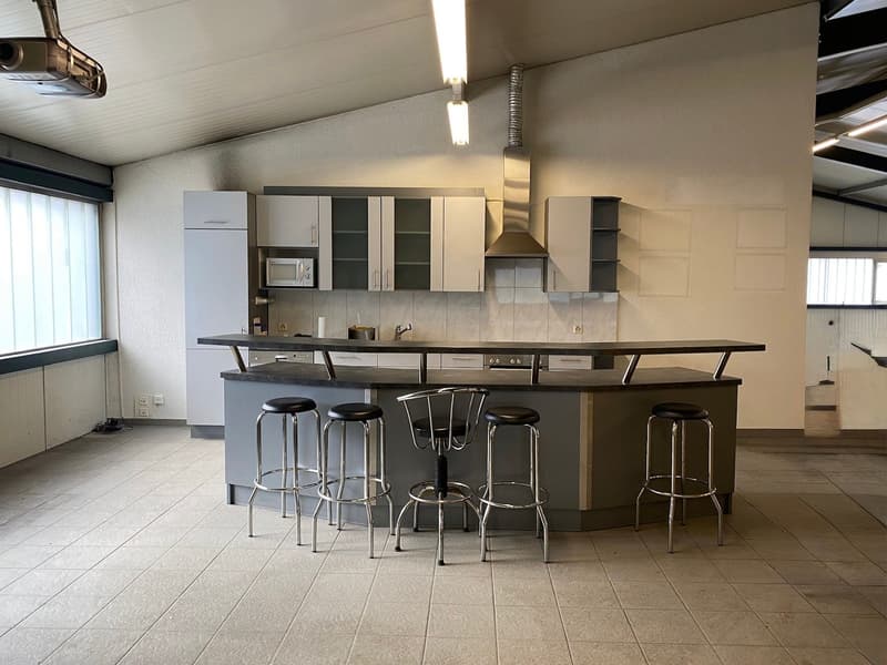 Hochwertige Gewerbefläche in Meilen – ca. 350 m² (1)
