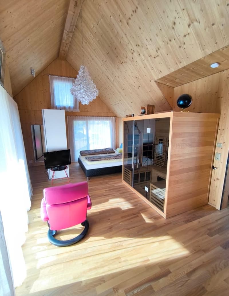 Modernes, freistehendes 6 1/2 Zimmer- Holzhaus mit Seesicht/Ufernähe (12)