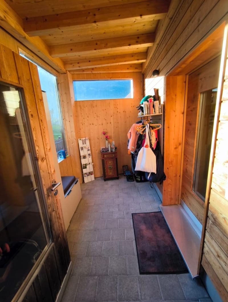 Modernes, freistehendes 6 1/2 Zimmer- Holzhaus mit Seesicht/Ufernähe (15)