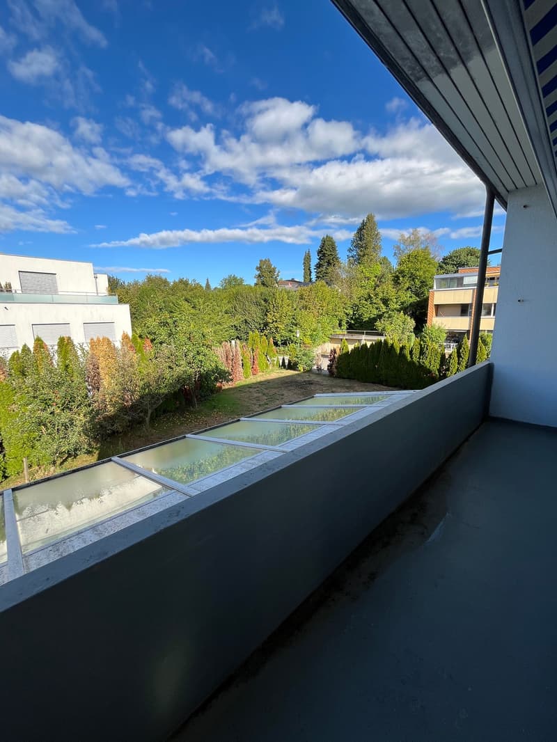 4.5-Zimmerwohnung mit Balkon an ruhiger Lage (2)