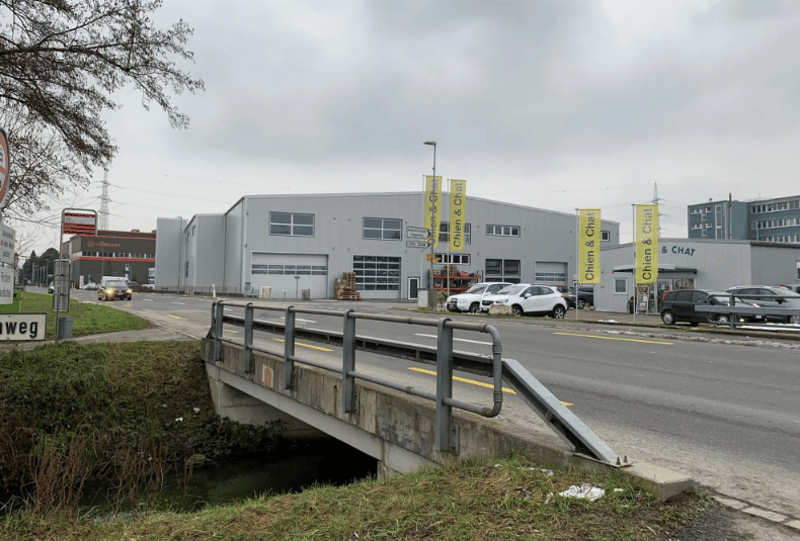 Gewerbe-/Industrieobjekt zur Miete in Studen BE – 370 m² - 450 m² ab 2027 (1)