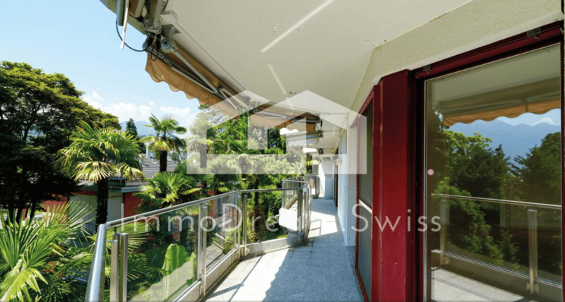 Grosszügige 4 ½ Zi. Maisonette-Eigentumswg., in der «Residenza al Parco», teilweise Seesicht (2)