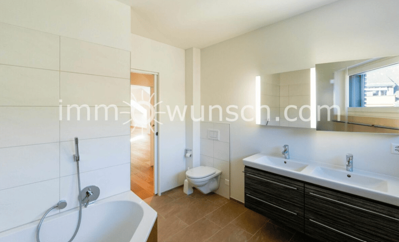 Bijou 4 ½ Zimmer Dach-Eigentumswohnung (9)
