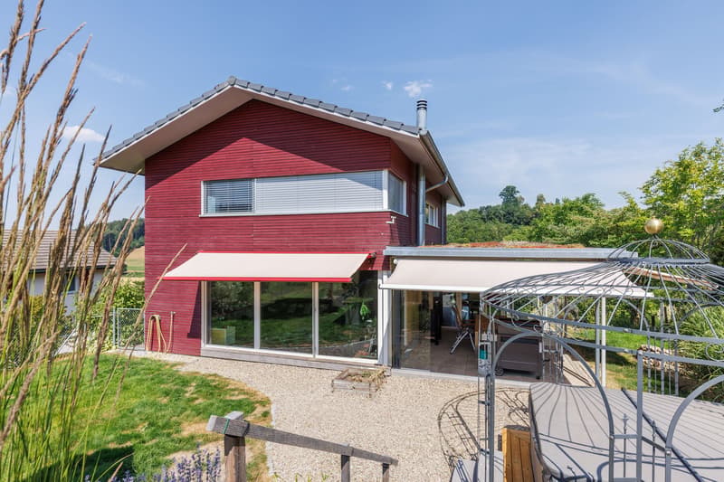 "Wohngefühl in Schwedenrot" (1)