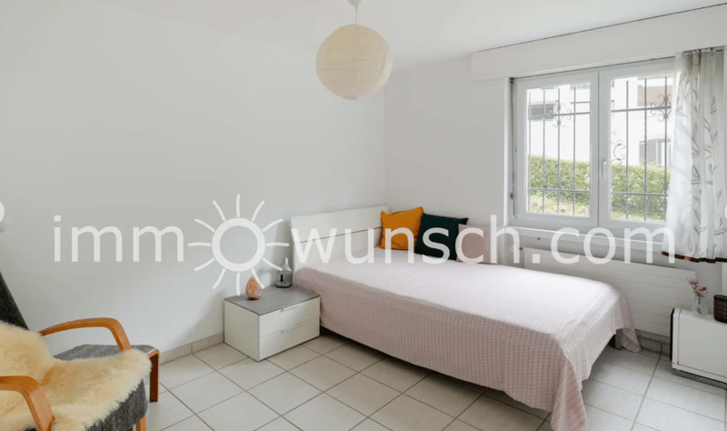 Helle 5.5-Zimmer-Wohnung mit Balkon und Doppelgaragenbox in Baar (7)