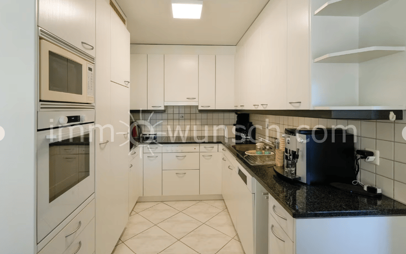 Familienfreundliche und grosszügige 5 ½ Zimmer Eigentumswohnung (4)
