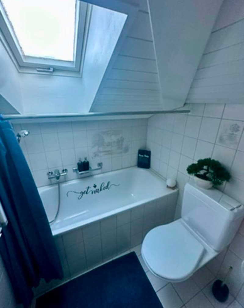 Schöne kleine möblierte 2-Zimmer-Dachwohnung mit Balkon – 8852 Altendorf (15)