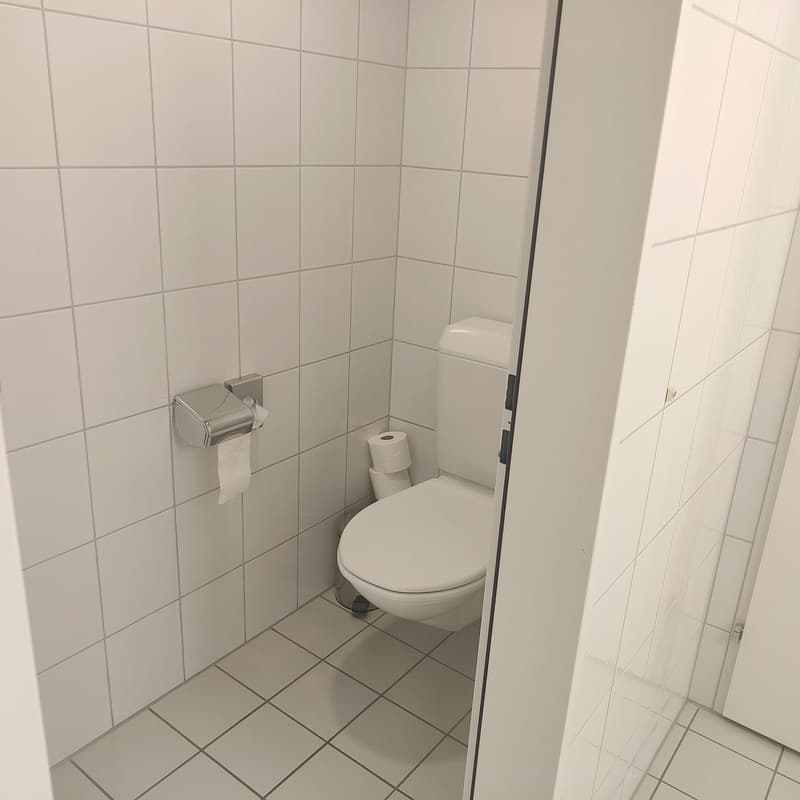 Therapie-/Praxisraum 20 m² (6)