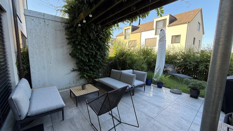 Wunderschönes 5.5-Zimmer-Familienhaus | ca. 240 m² | Garten | 10 Min. von Zug (3)