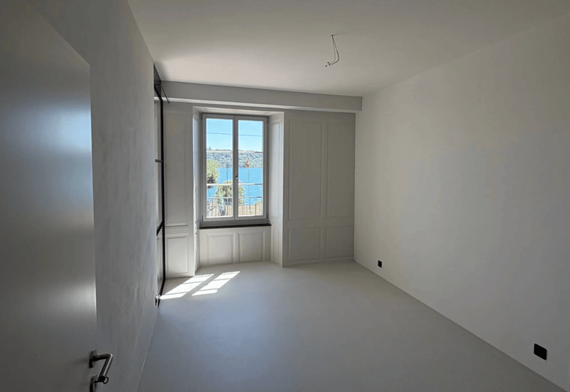 Renovierte Altbauwohnung - 1. Obergeschoss mit Balkon - 4.5-Zimmer mit Seeblick (7)
