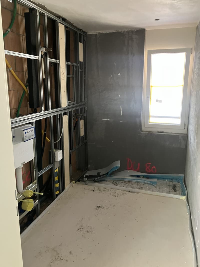 Neue 4 1/2 Zimmer mit grossem Balkon (10)