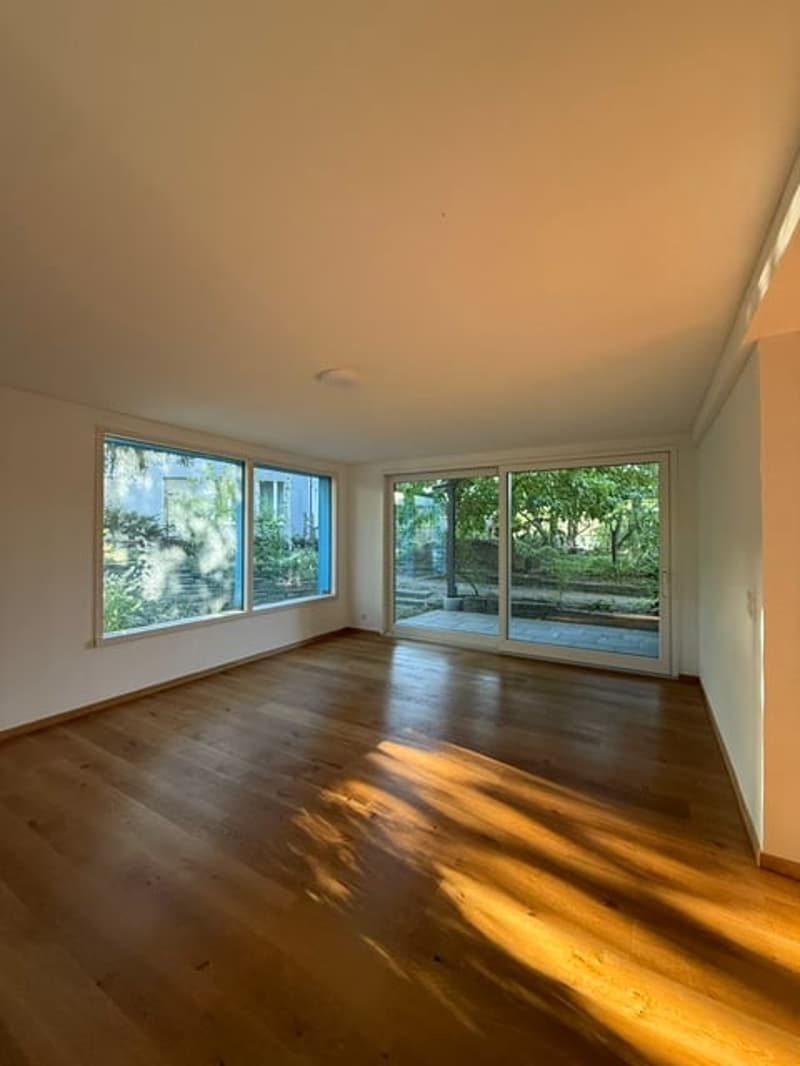 Erstvermietung nach Renovation, grosszügige 3.5-Zimmer-EG-Wohnung mit Terrasse und Garten (10)
