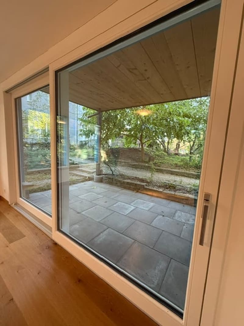 Erstvermietung nach Renovation, grosszügige 3.5-Zimmer-EG-Wohnung mit Terrasse und Garten (7)