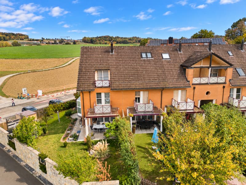 IHR NEUES ZUHAUSE IN KLOTEN GROSSZÜGIGES WOHNEN & GARTENIDYLLE (18)