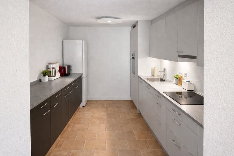 Helle Wohnung mit schöner Aussicht an ruhiger Lage (4)