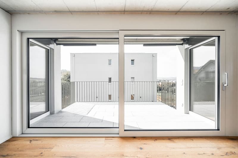 Moderne 4.5-Zimmer-Neubau-Wohnung mit Balkon in Bäriswil (8)