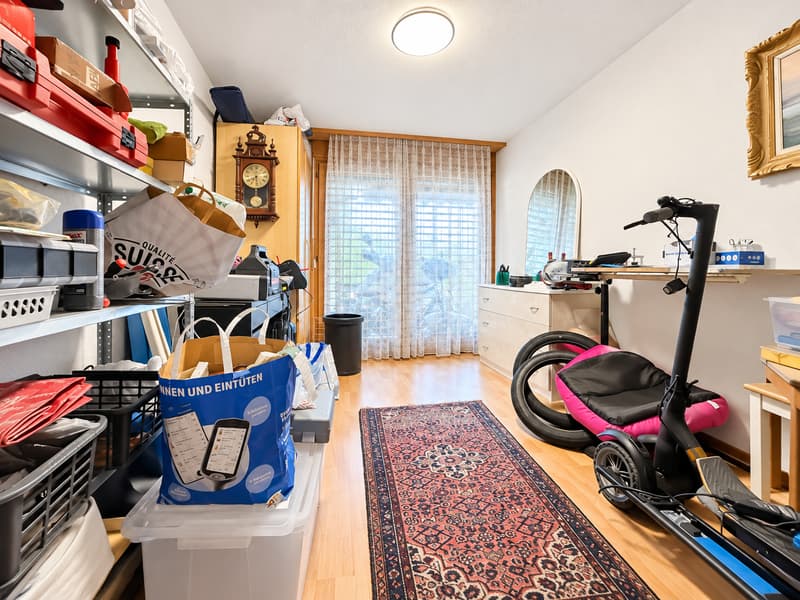 Charmante 3.5-Zimmer-Wohnung mit Bergblick in Stocken-Höfen (8)