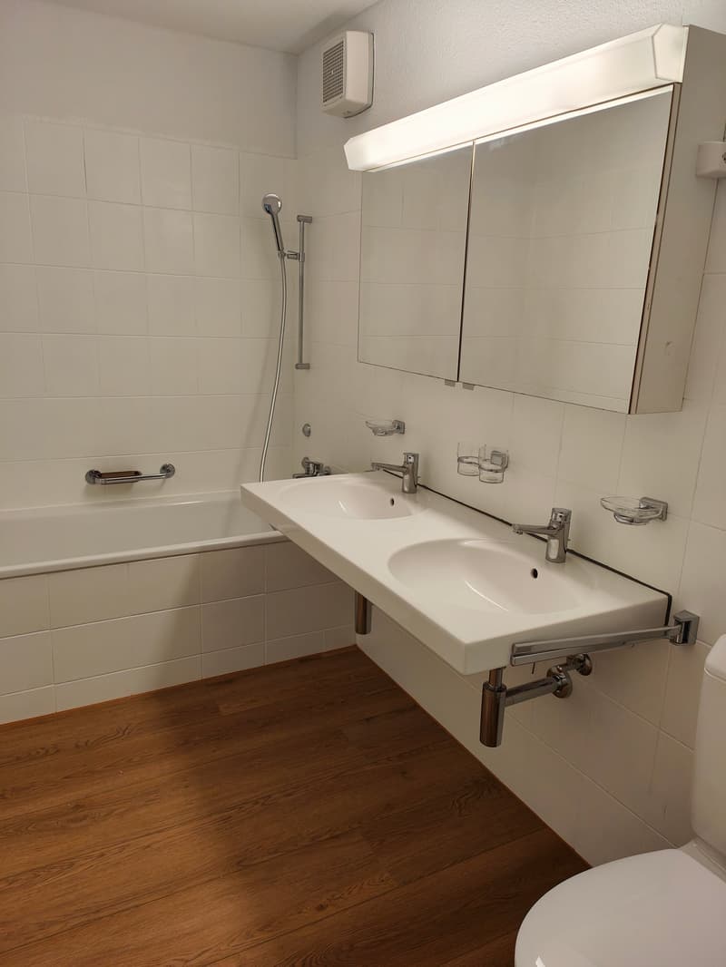 Grosszügige 4.5-Zimmer-Wohnung in Familienquartier in Sempach - ab sofort verfügbar! (6)