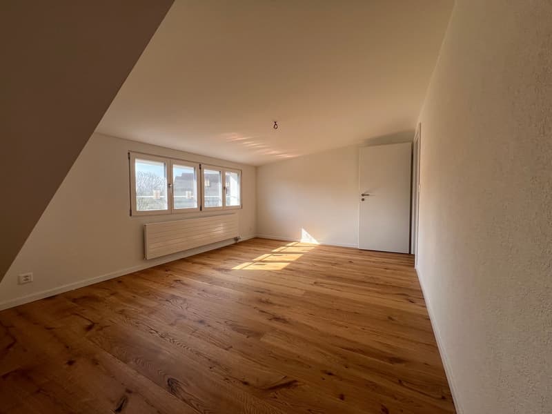 Stilvoll wohnen am Dorfbach – komplett renoviertes Einfamilienhaus (5)