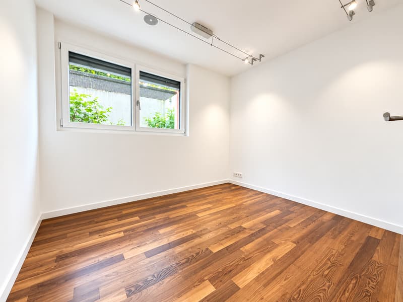 EXKLUSIVE WOHNLAGE AM ZÜRICHBERG (10)