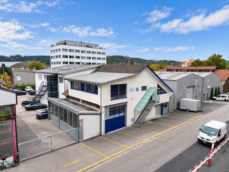 Moderne 4-Zimmer-Geschäftsräume in Winterthur (1)