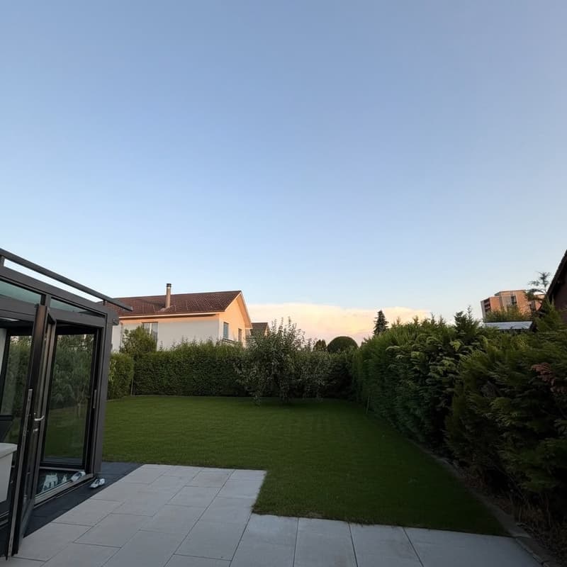 Grosszügiges Einfamilienhaus mit Wintergarten und Garten in Niederlenz (3)